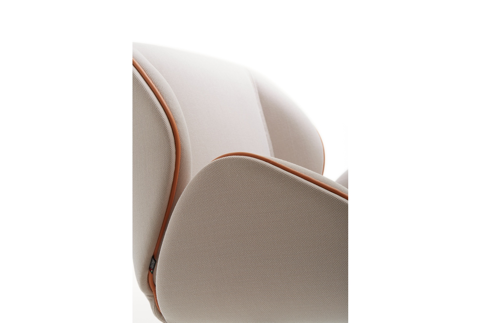 Suoni Executive Armchair