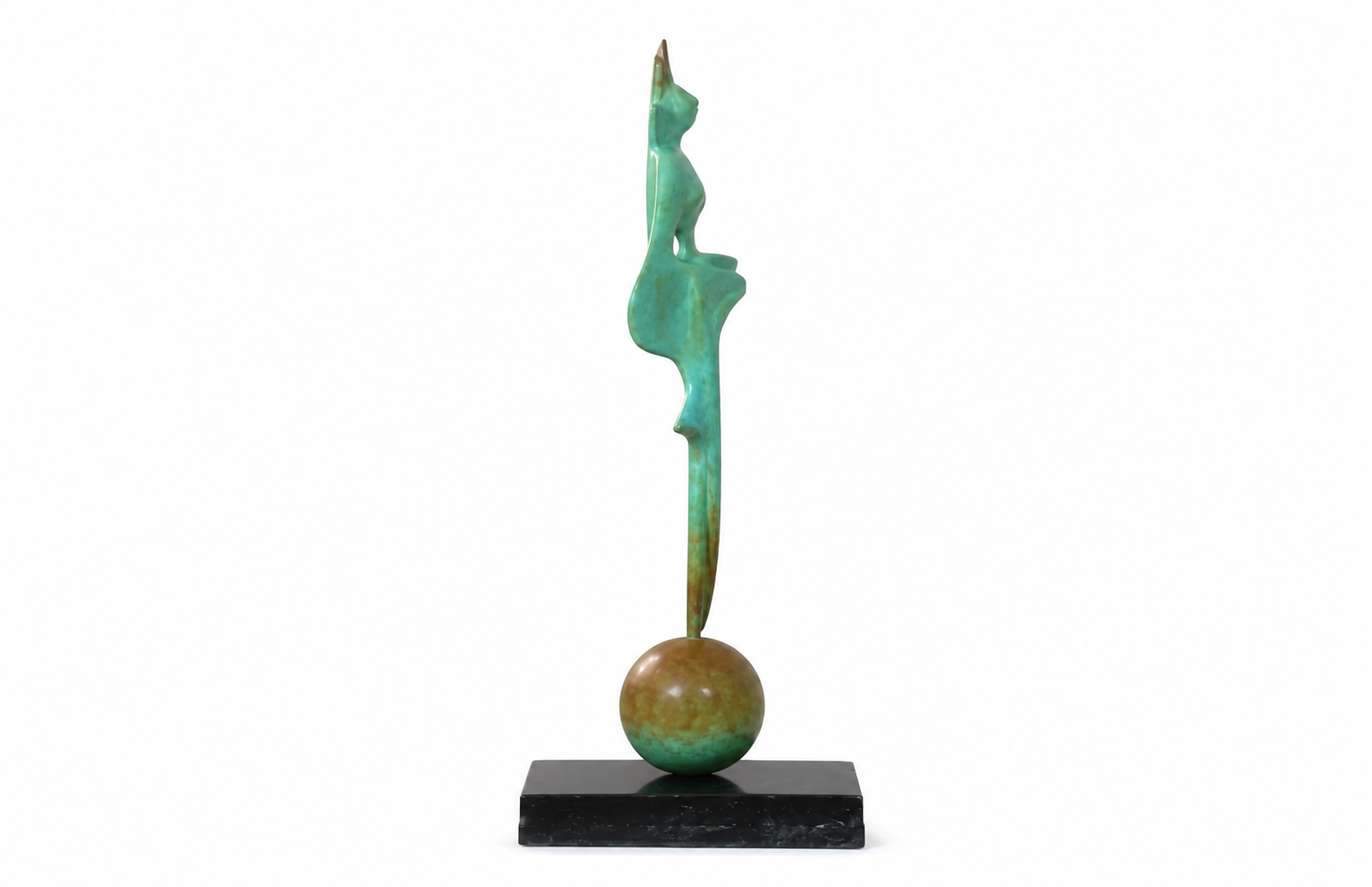 Catwalk – Bronze Sculpture by Ali Esmat